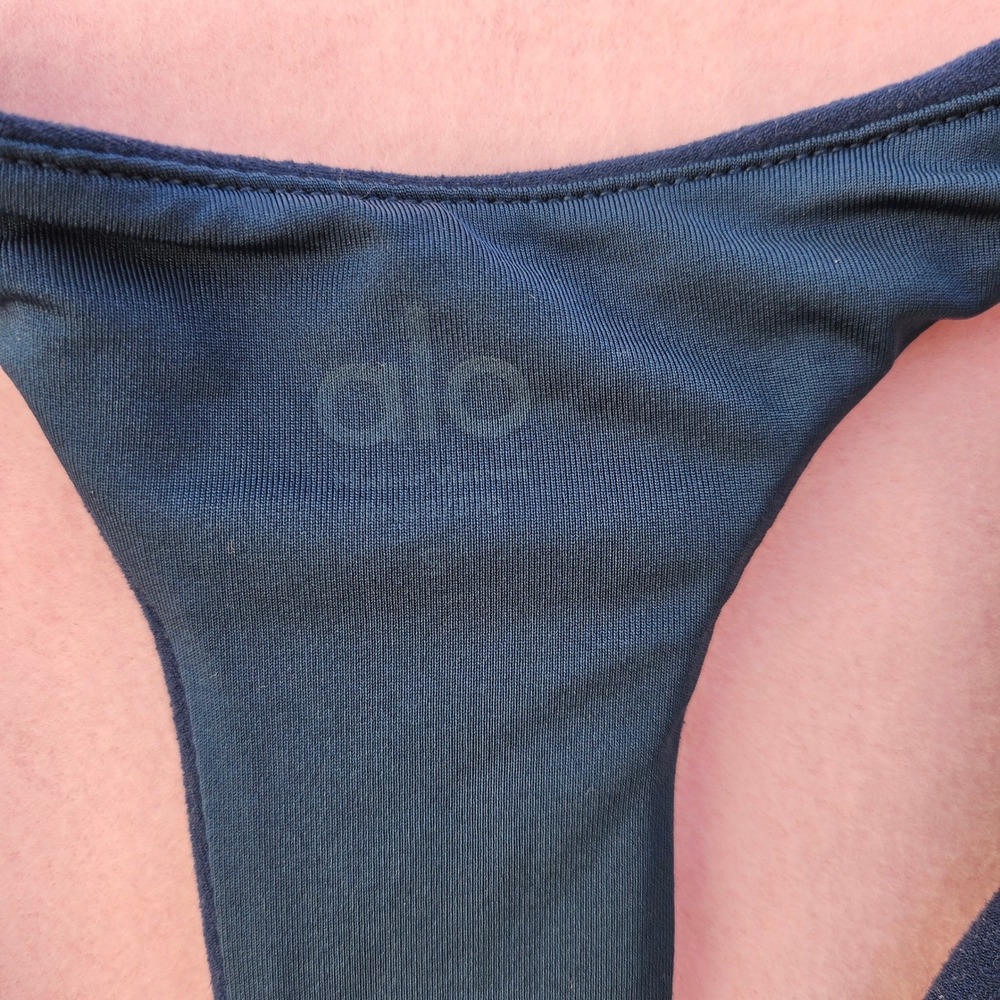 Alo Yoga Navy Racerback Sports Bra Athletic Crop Top - Picture 3 of 3